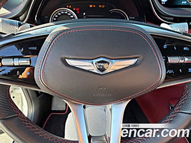 Genesis GV70, 2021 6