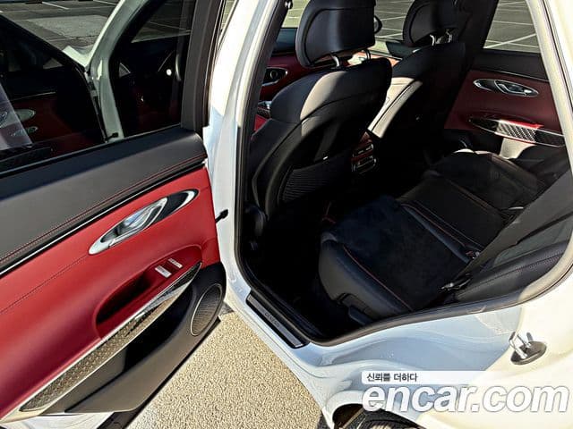 Genesis GV70, 2021 13