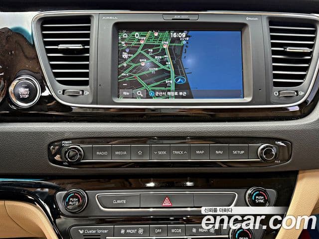 Kia The / новый New Carnival Special, 2019 все фото