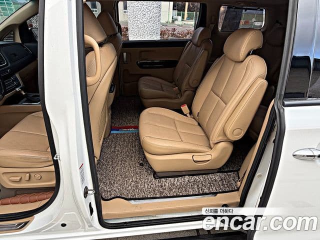 Kia The / новый New Carnival Special, 2019 17