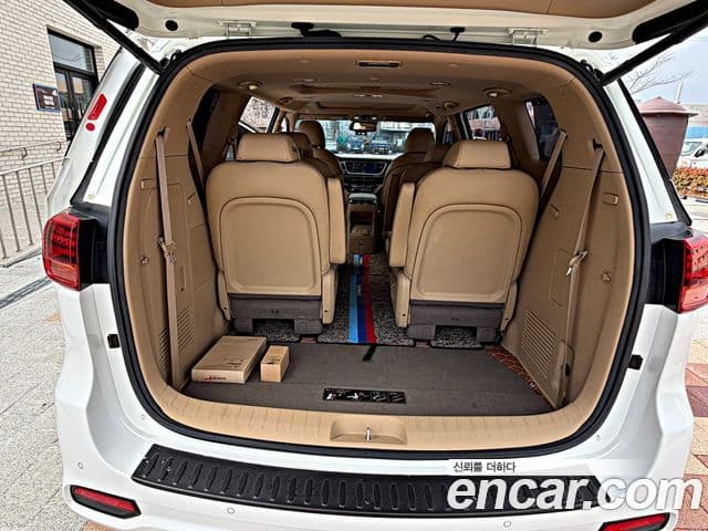 Kia The / новый New Carnival Special, 2019 19