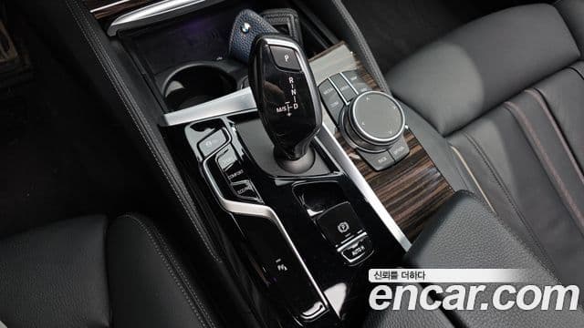 BMW 5시리즈 (G30) 520i M Sport, 2021 9