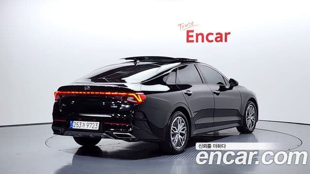 Kia K5 гибрид 3세대 Signature, 2021 2