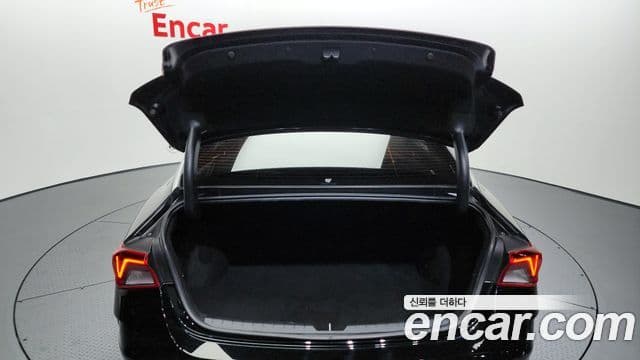 Kia K5 гибрид 3세대 Signature, 2021 20