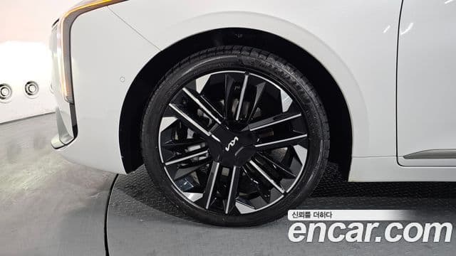 Kia The / новый New K8 гибрид Signature, 2026 все фото