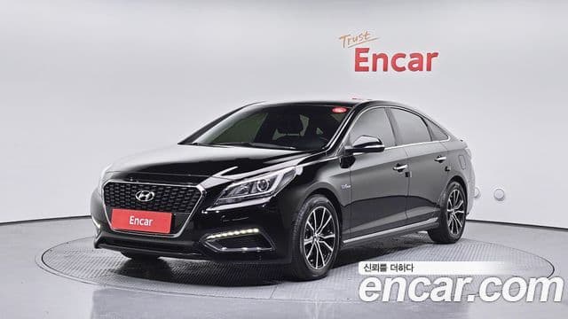 Hyundai LF Sonata гибрид Modern, 2015 1