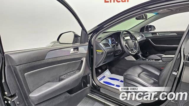 Hyundai LF Sonata гибрид Modern, 2015 10