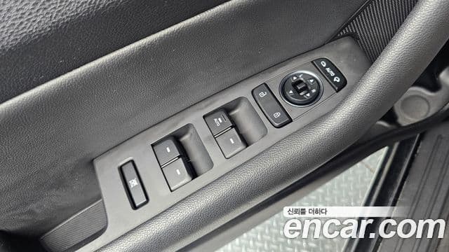 Hyundai LF Sonata гибрид Modern, 2015 13