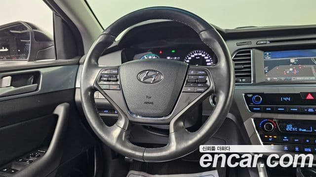 Hyundai LF Sonata гибрид Modern, 2015 16