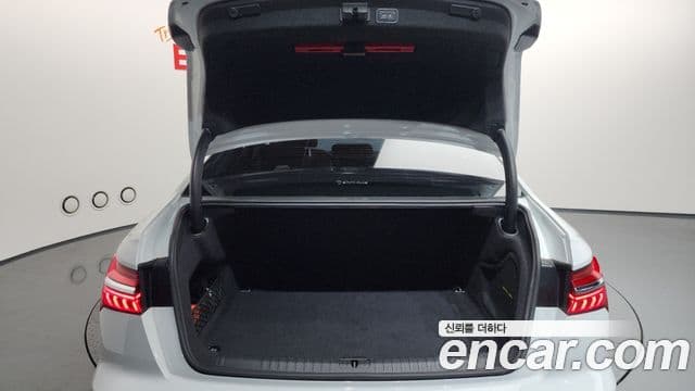 Audi A6 (C8), 2020 20