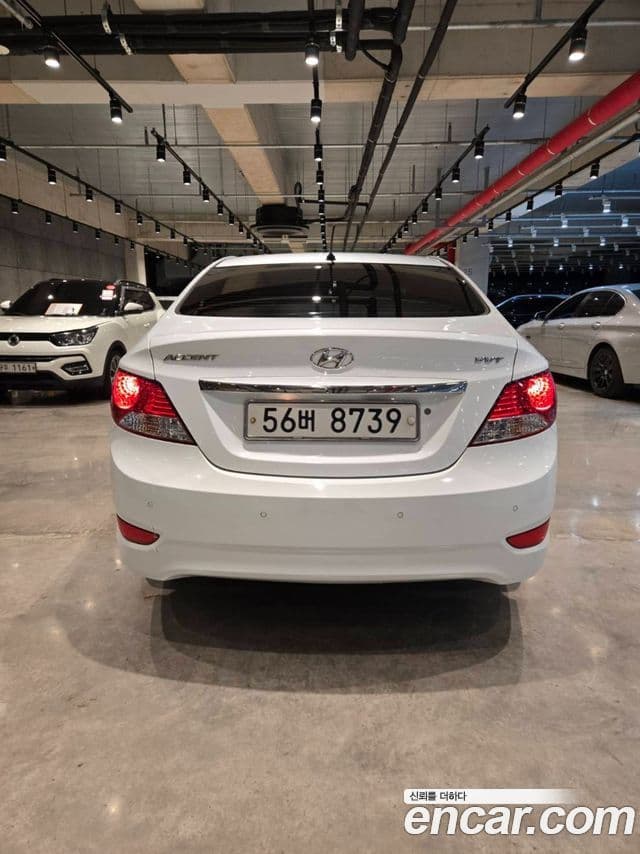 Hyundai Accent(новый кузов / новое поколение) Premier, 2013 4