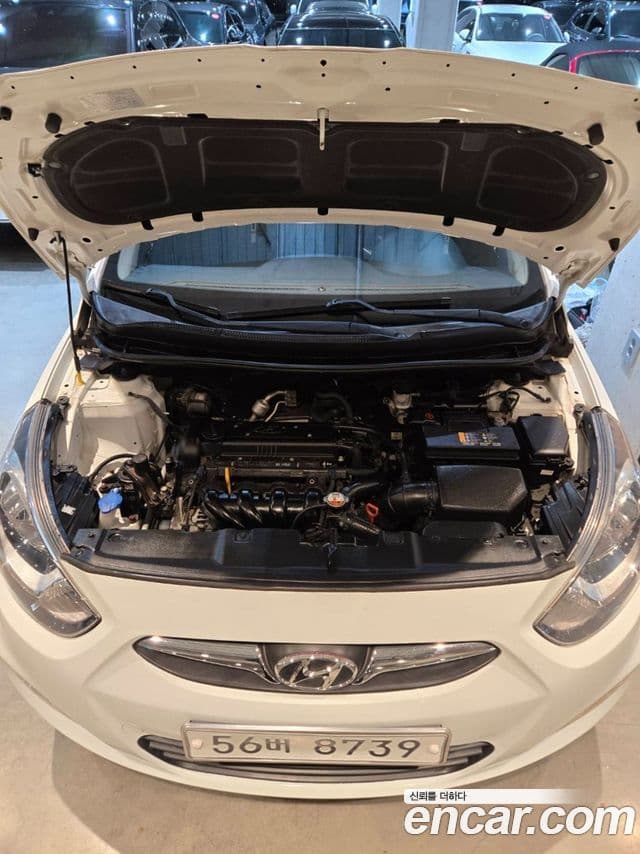 Hyundai Accent(новый кузов / новое поколение) Premier, 2013 6