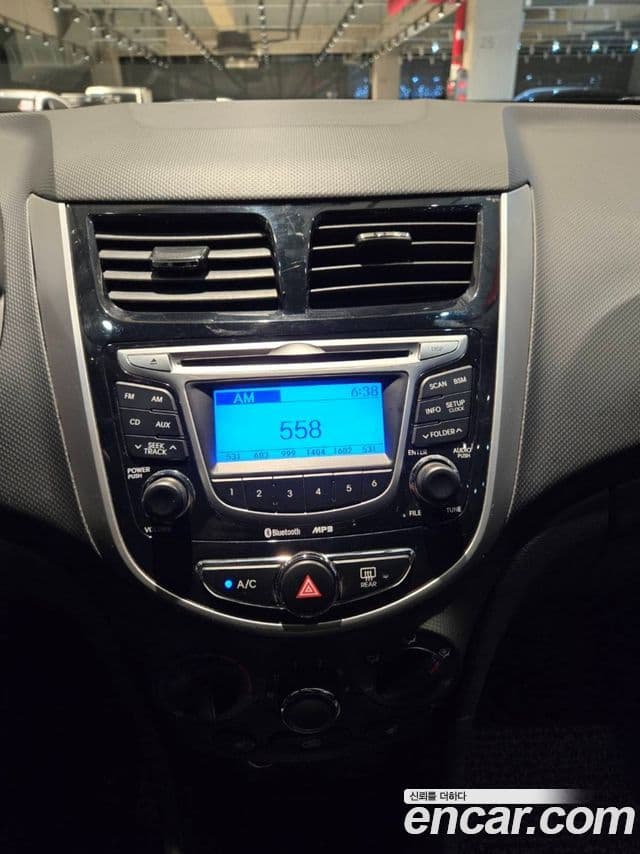 Hyundai Accent(новый кузов / новое поколение) Premier, 2013 11