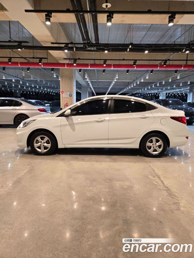 Hyundai Accent(новый кузов / новое поколение) Premier, 2013 18