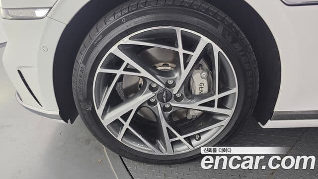 Genesis G90 (RS4) бензин 3.5 турбо 2WD, 2025 все фото