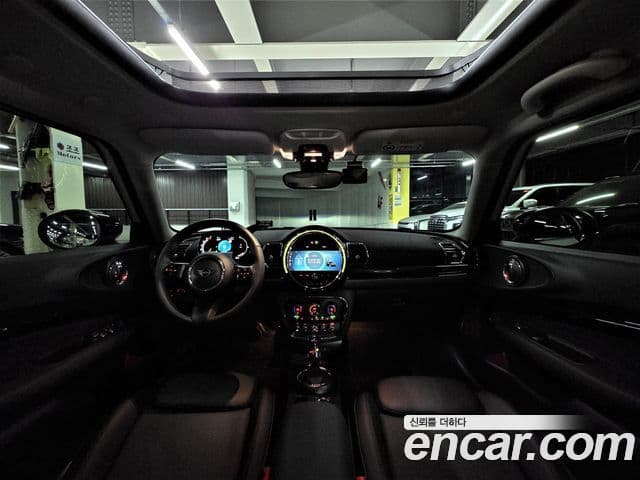 Mini Cooper 클럽맨 2세대, 2024 10