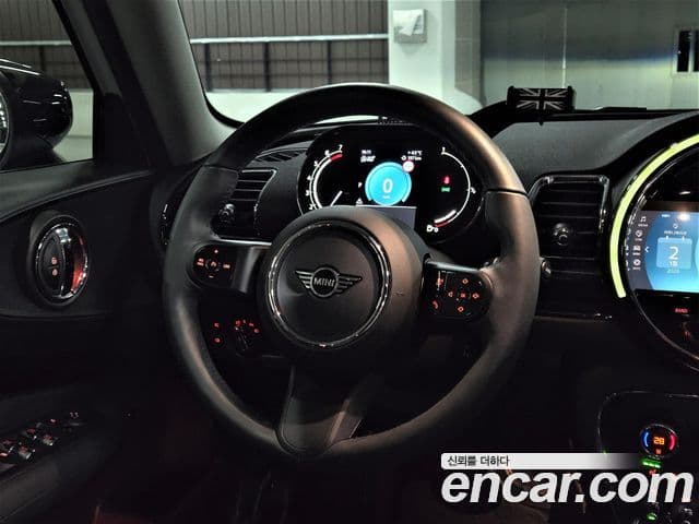 Mini Cooper 클럽맨 2세대, 2024 11
