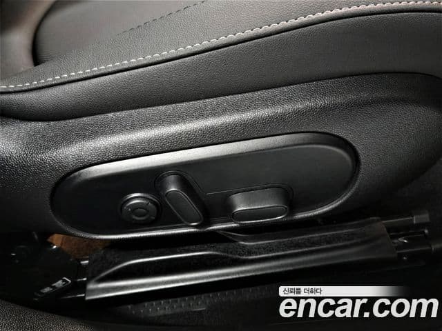 Mini Cooper 클럽맨 2세대, 2024 13