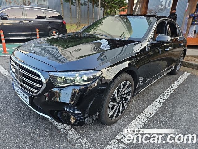 Mercedes-Benz E-класс W214 Exclusive, 2025 4
