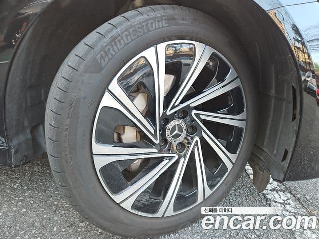 Mercedes-Benz E-класс W214 Exclusive, 2025 14