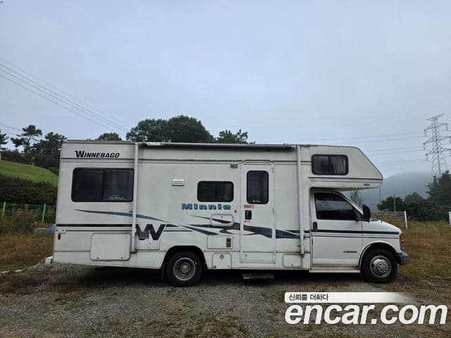 Chevrolet 익스프레스밴, 2001 3