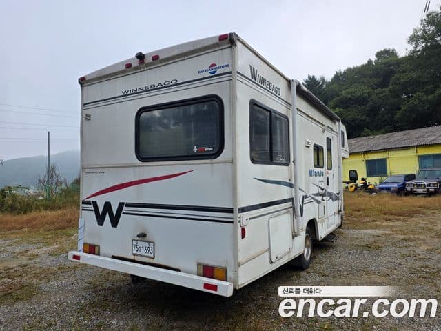 Chevrolet 익스프레스밴, 2001 4