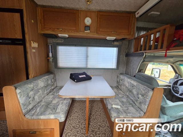 Chevrolet 익스프레스밴, 2001 11