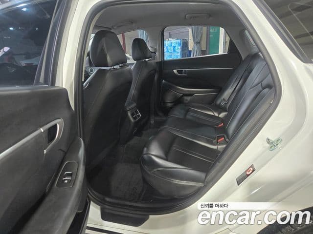 Hyundai Sonata гибрид (DN8) Modern, 2022 10