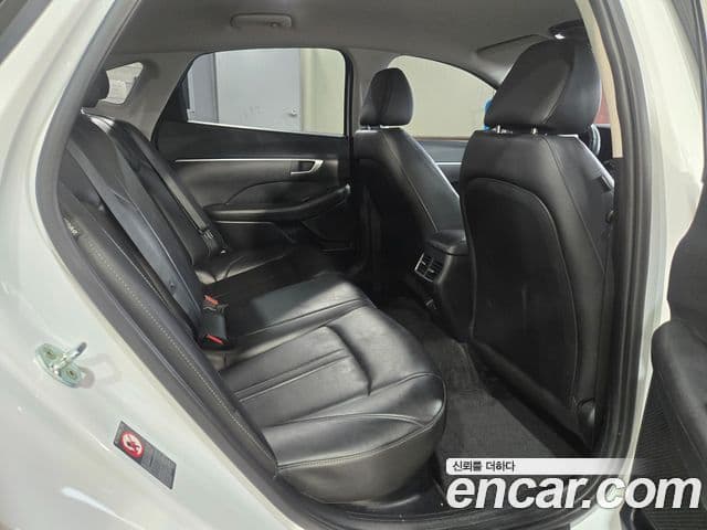 Hyundai Sonata гибрид (DN8) Modern, 2022 12