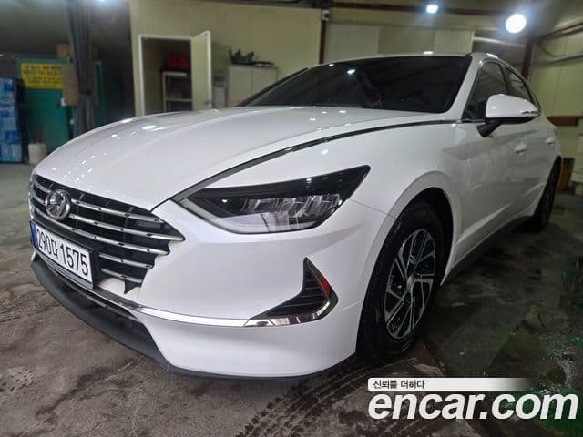 Hyundai Sonata гибрид (DN8) Modern, 2022 16