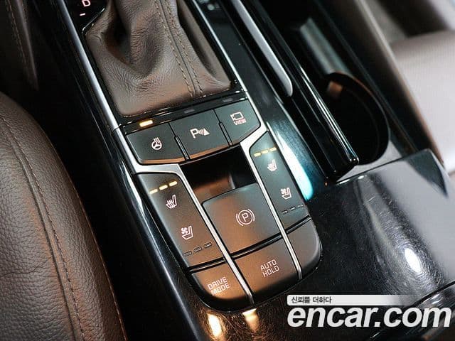 Kia All New K7 гибрид Noblesse, 2017 11