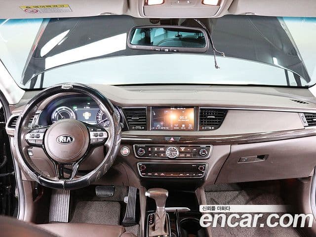 Kia All New K7 гибрид Noblesse, 2017 13