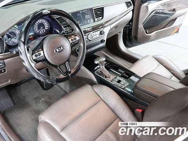Kia All New K7 гибрид Noblesse, 2017 16