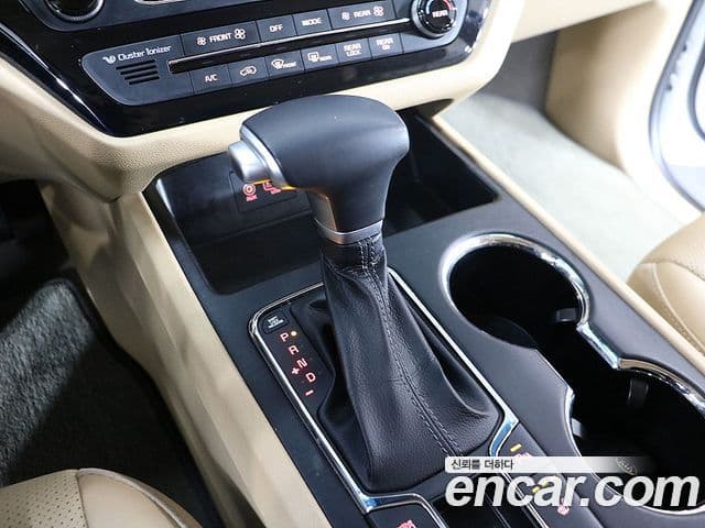 Kia The / новый New Carnival Luxury, 2020 8