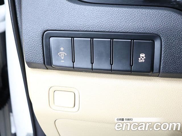 Kia The / новый New Carnival Luxury, 2020 11