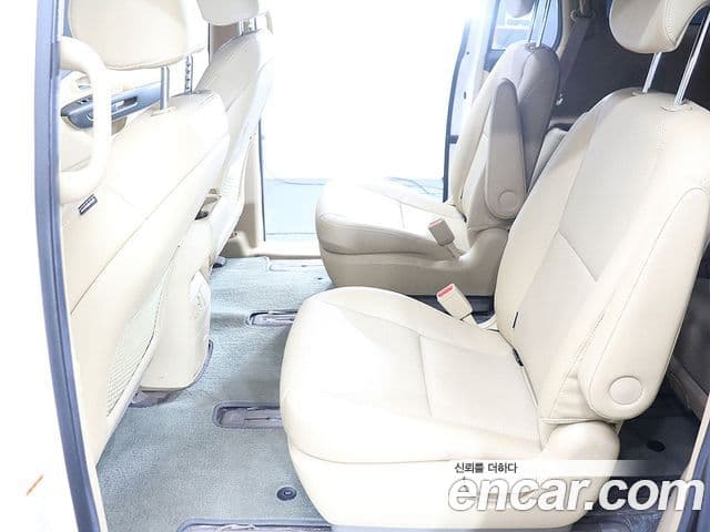 Kia The / новый New Carnival Luxury, 2020 16