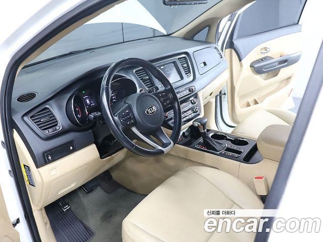 Kia The / новый New Carnival Luxury, 2020 17