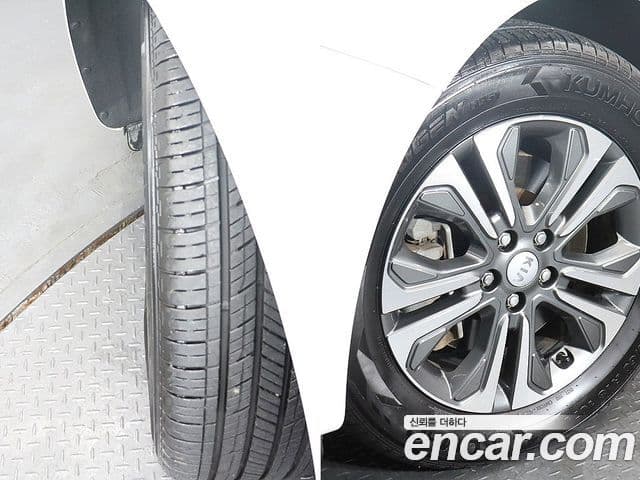 Kia The / новый New Carnival Luxury, 2020 20