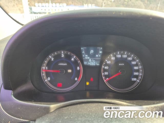 Hyundai Accent(новый кузов / новое поколение) Luxury, 2012 8