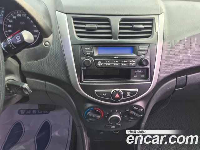 Hyundai Accent(новый кузов / новое поколение) Luxury, 2012 11