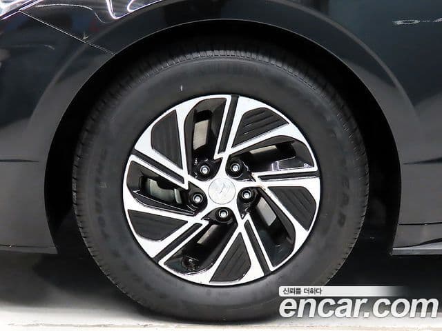 Hyundai Sonata гибрид (DN8) Modern, 2022 все фото