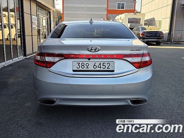 Hyundai Grandeur HG Luxury, 2011 4