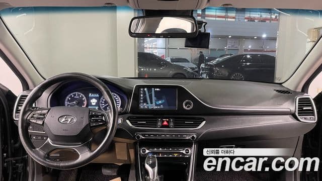 Hyundai Grandeur IG 3.0 LPi Exclusive (арендный автомобиль), 2017 7