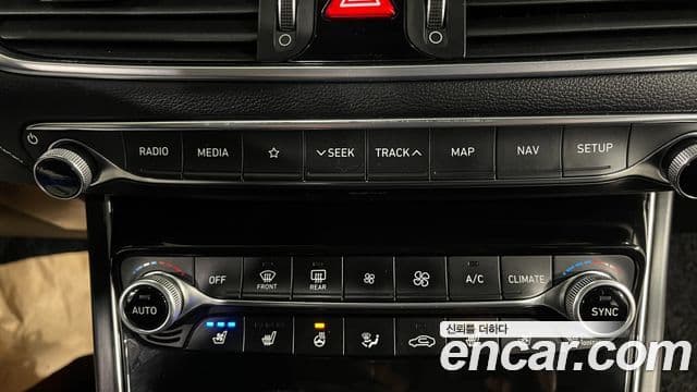 Hyundai Grandeur IG 3.0 LPi Exclusive (арендный автомобиль), 2017 11