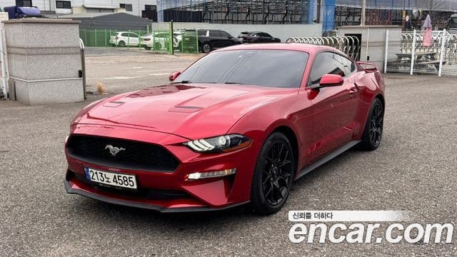 Ford Mustang купе, 2021 1