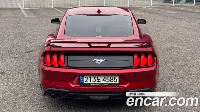Ford Mustang купе, 2021 2