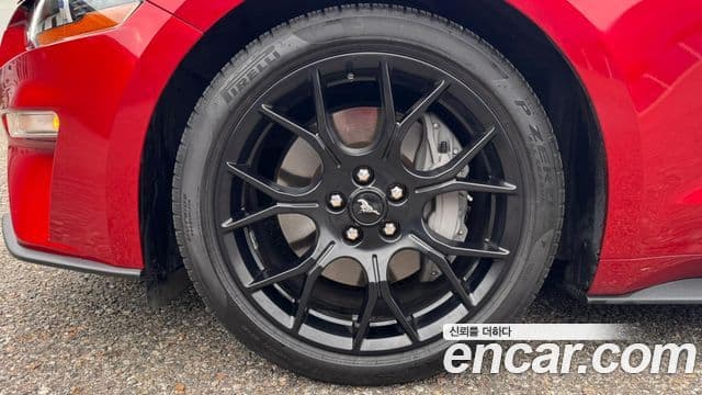 Ford Mustang купе, 2021 4