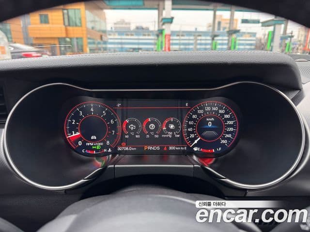 Ford Mustang купе, 2021 все фото