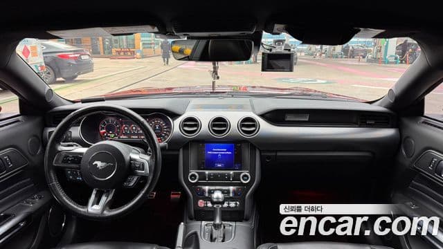 Ford Mustang купе, 2021 6