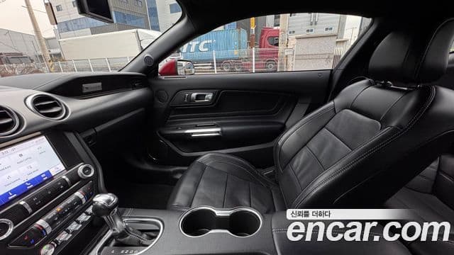 Ford Mustang купе, 2021 8